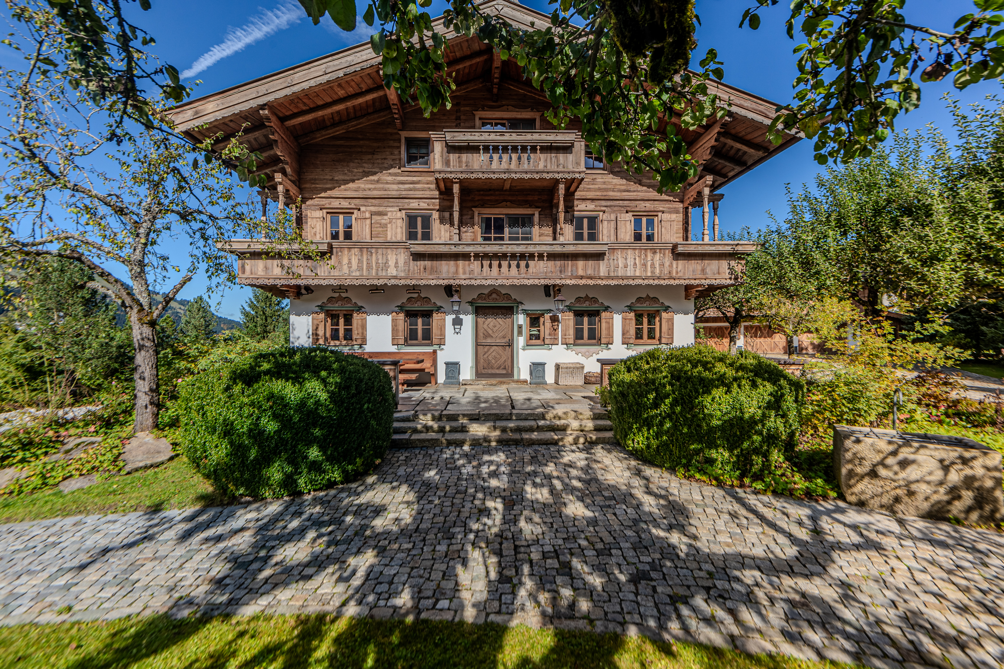 Tyrolia Estate