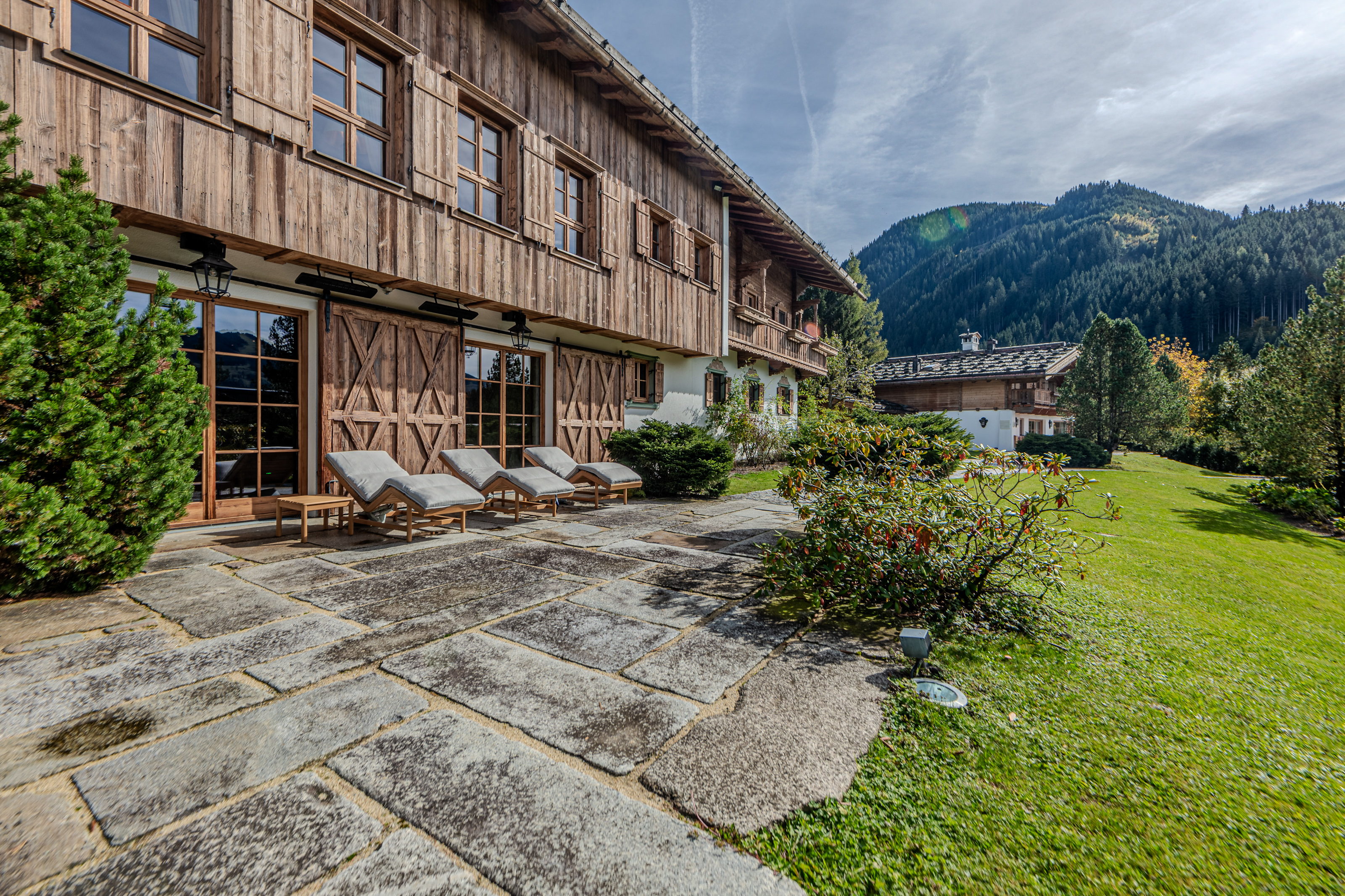 Tyrolia Estate