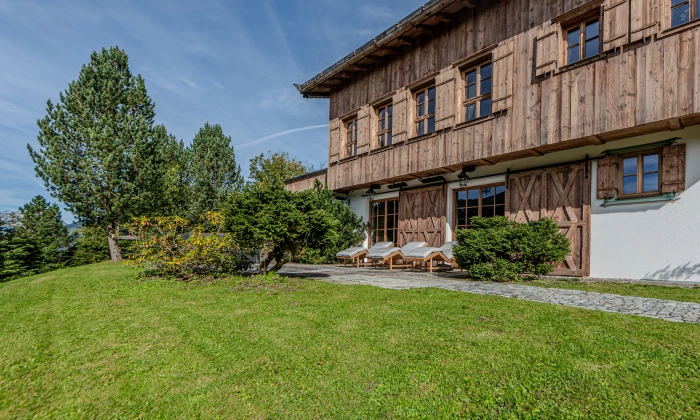 Tyrolia Estate