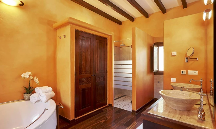 Villa Delinos