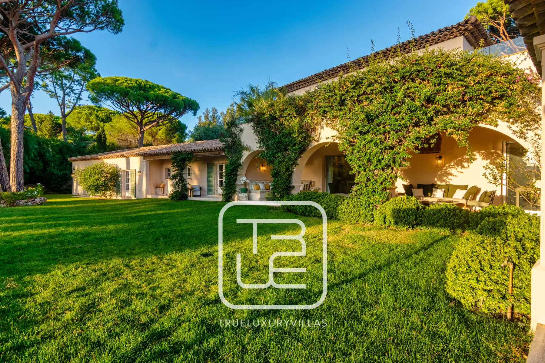 Villa Salins