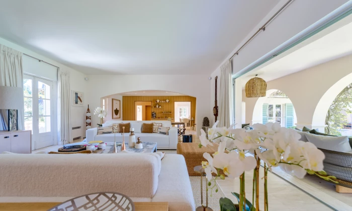 Villa Salins