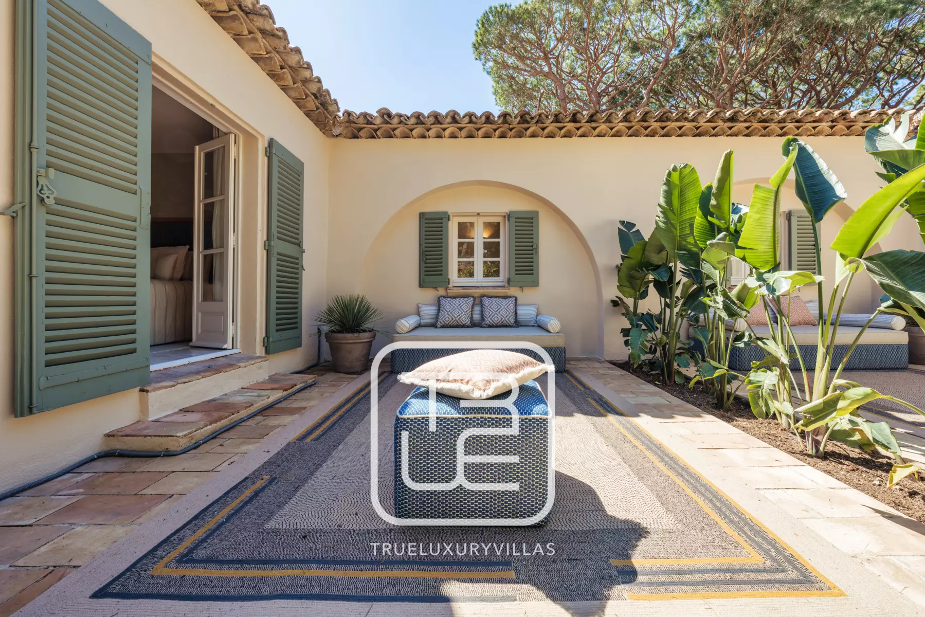 Villa Salins
