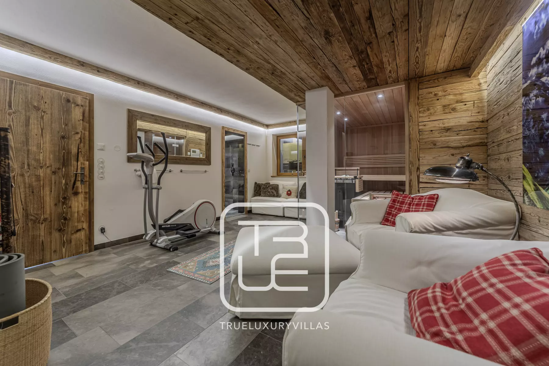 Chalet Zephyr