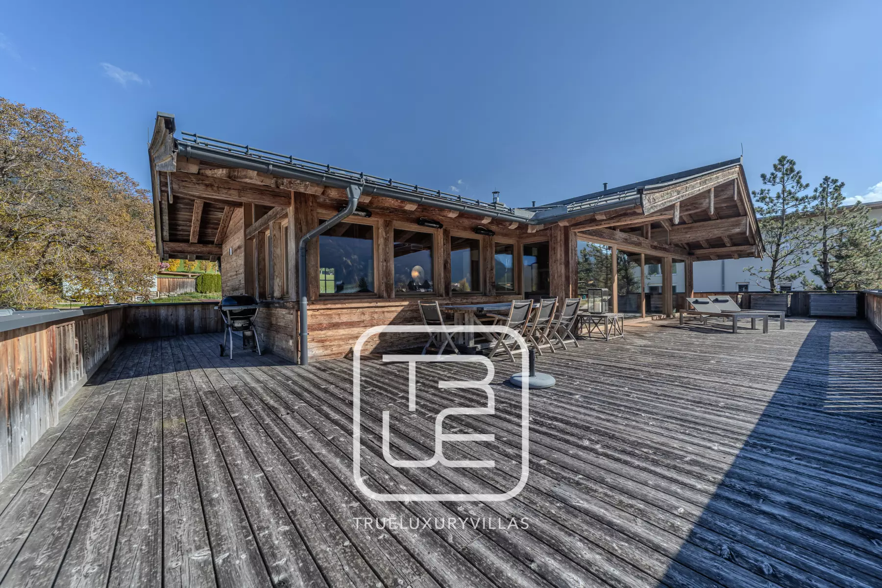 Chalet Zephyr