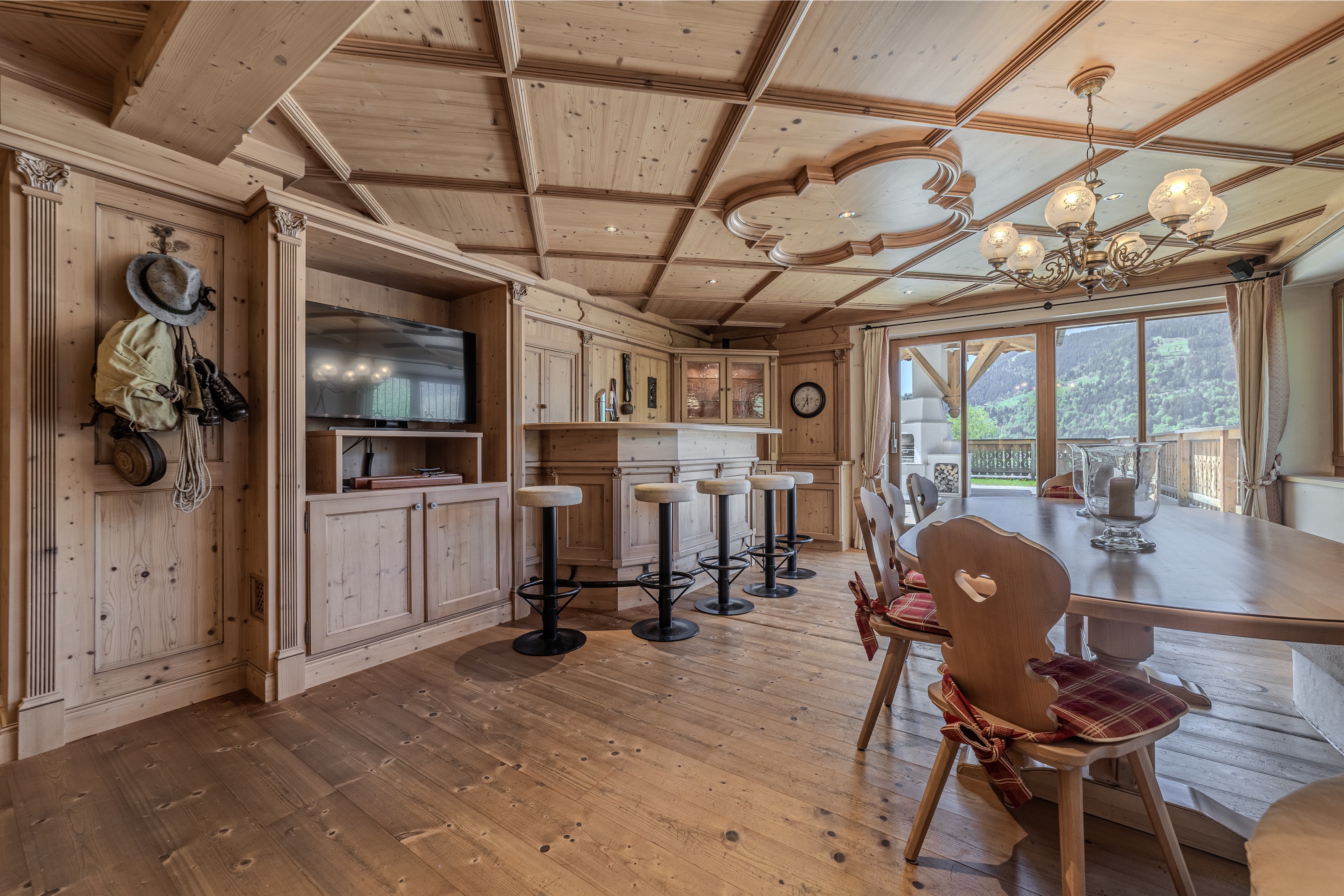 Chalet Heritage