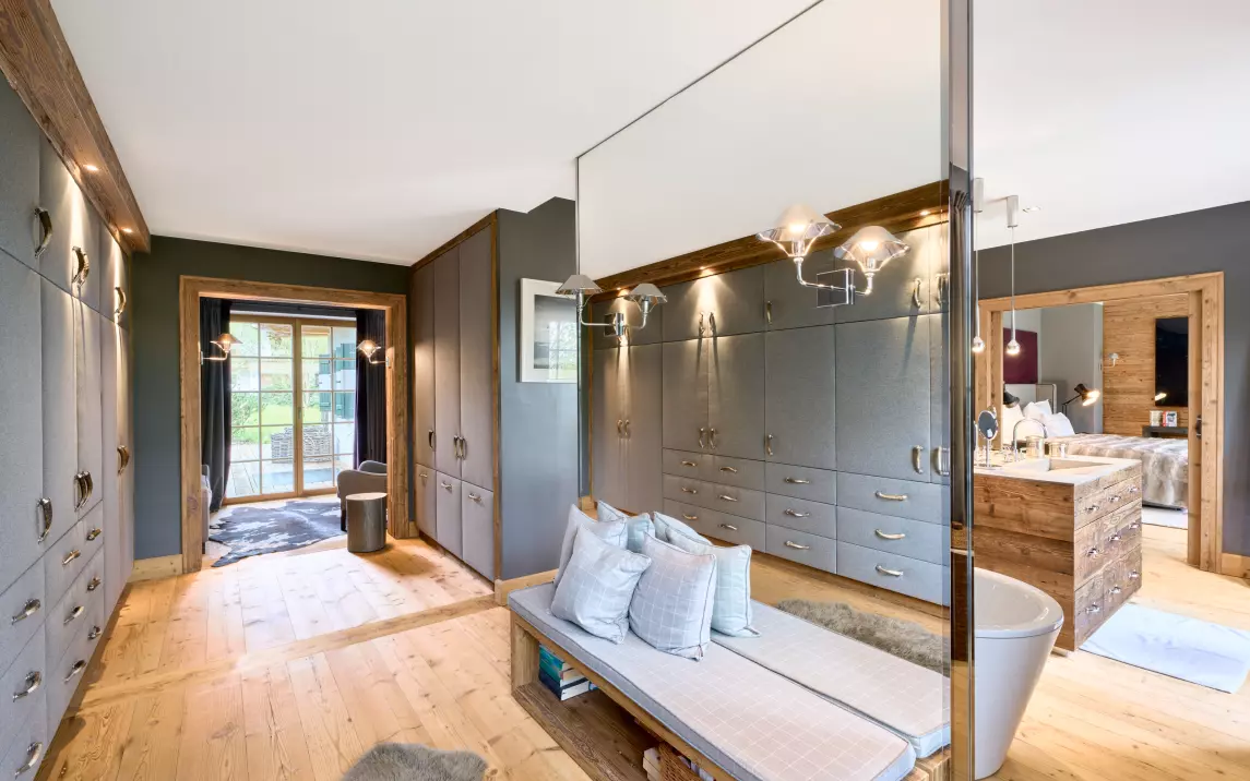 Schlafzimmer 1