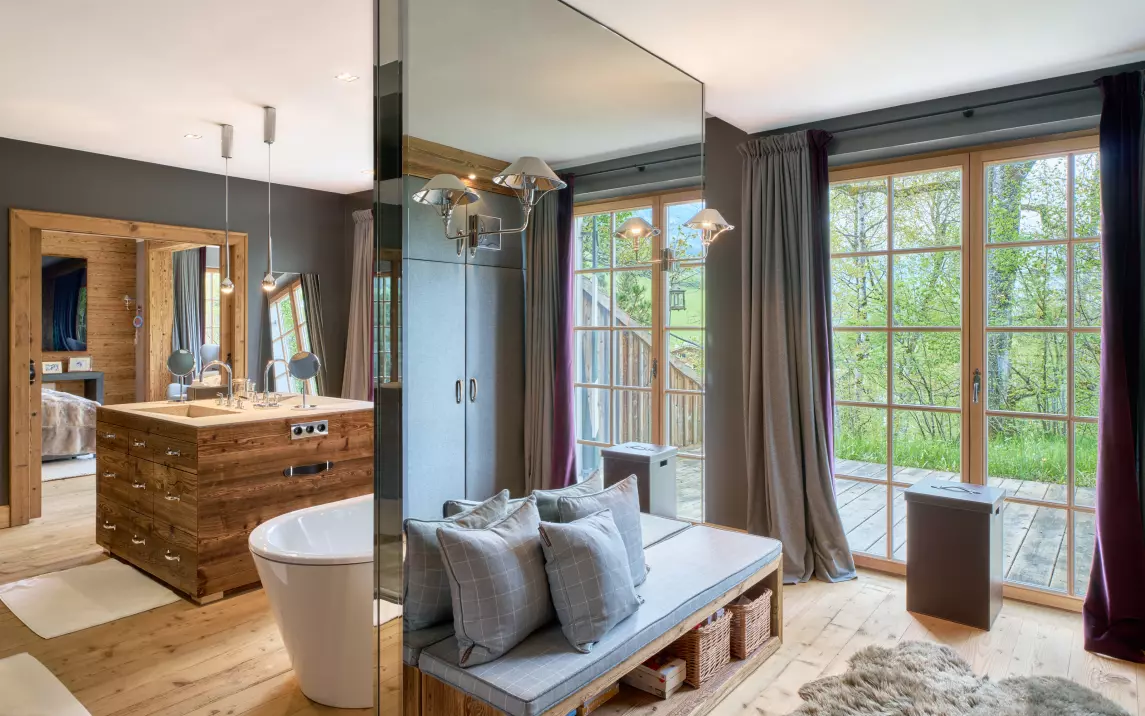Schlafzimmer 1