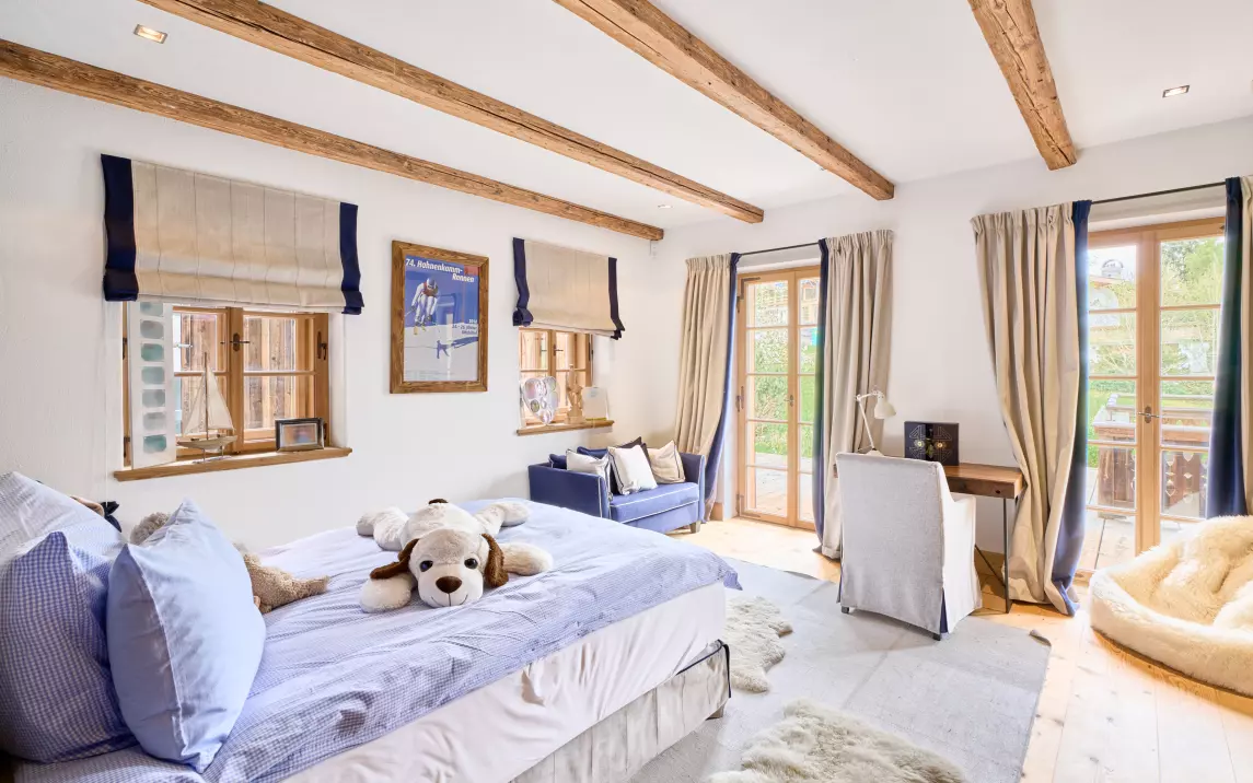Schlafzimmer 4