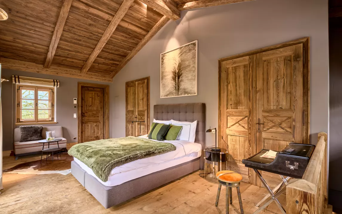 Schlafzimmer 6