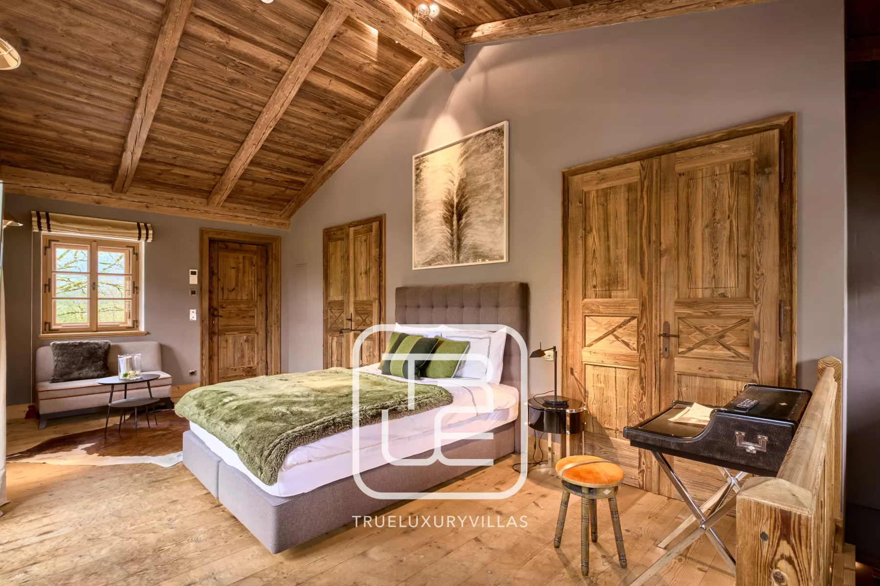 Schlafzimmer 6