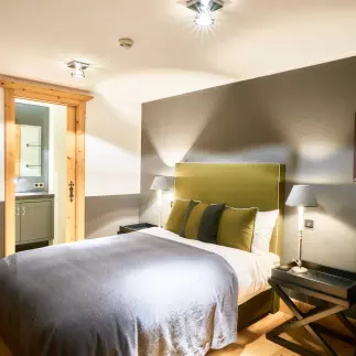 Schlafzimmer 7