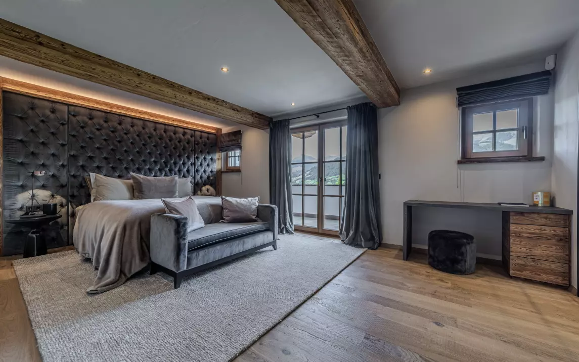 Schlafzimmer 1