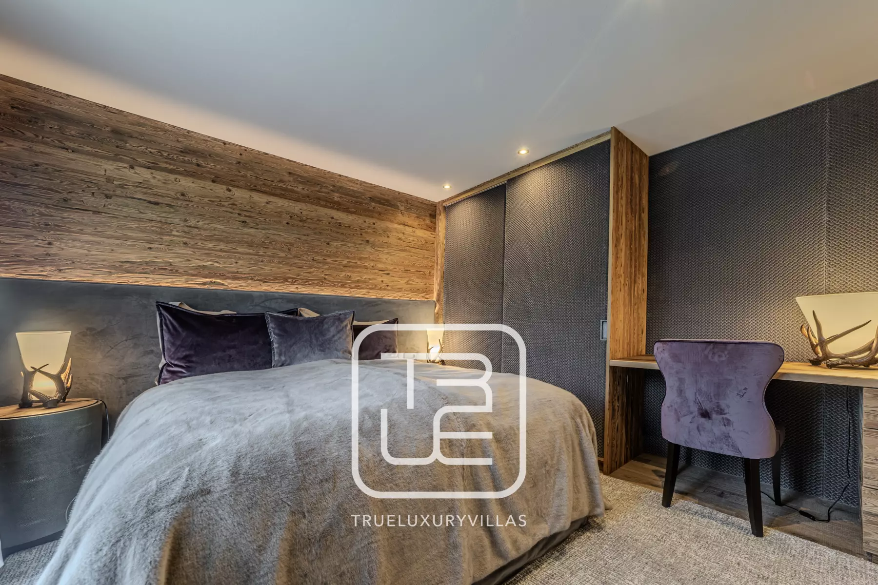 Schlafzimmer 5