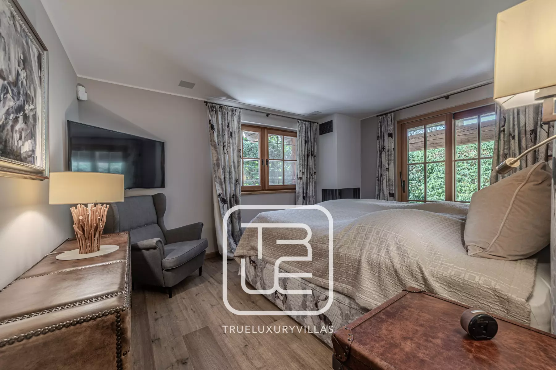 Schlafzimmer 1