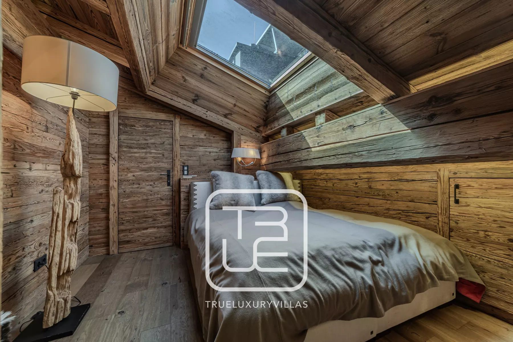 Schlafzimmer 5
