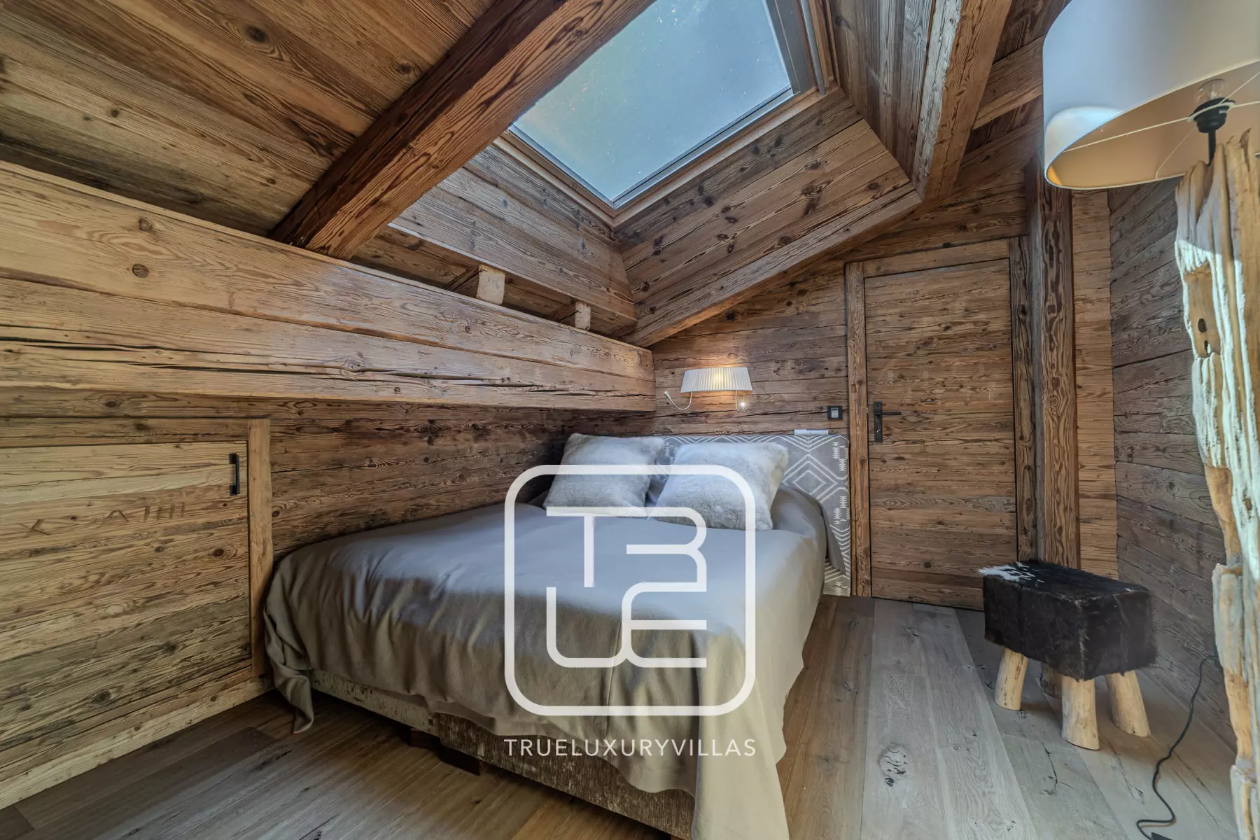 Schlafzimmer 6