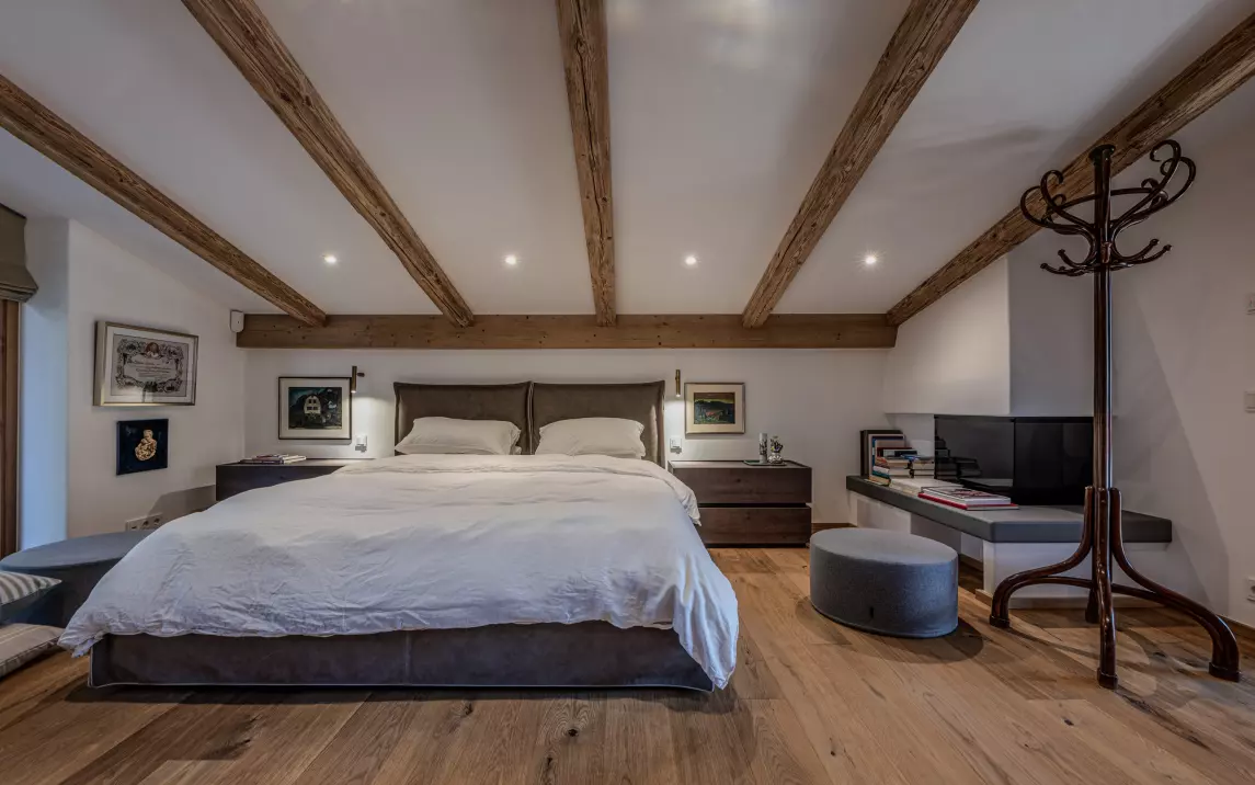 Schlafzimmer 1