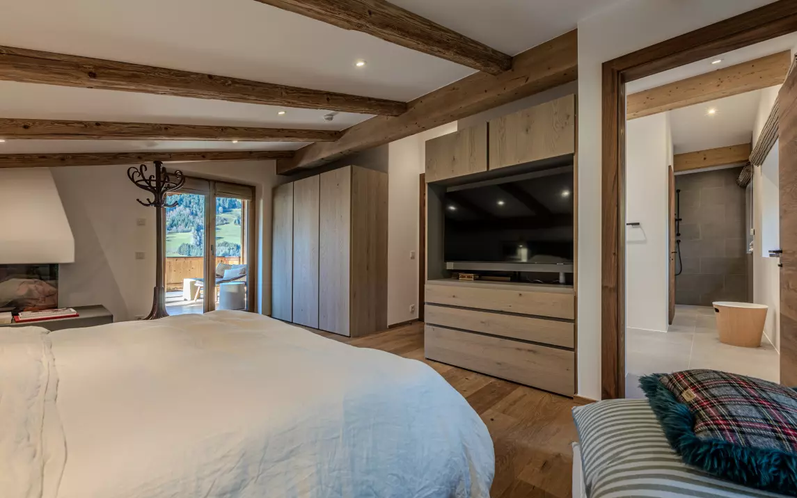 Schlafzimmer 1