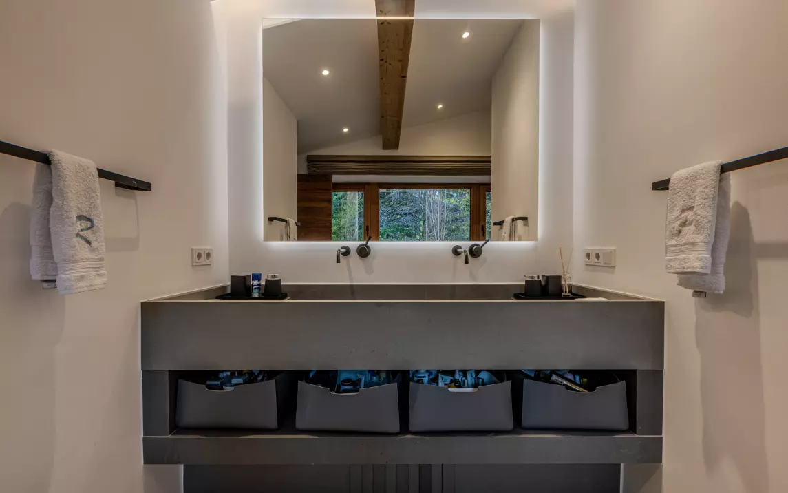 Schlafzimmer 1