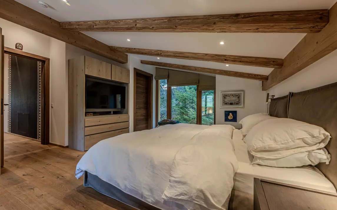 Schlafzimmer 1