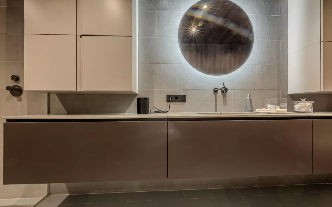 Schlafzimmer 5
