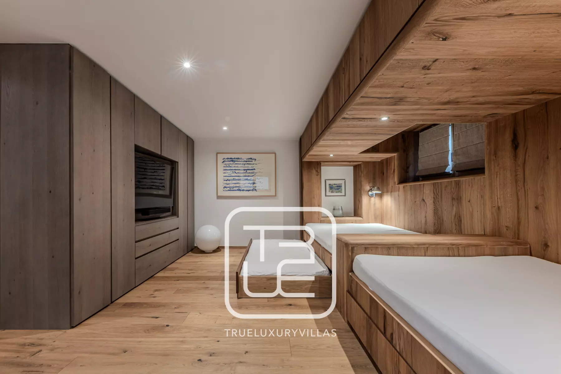 Schlafzimmer 6