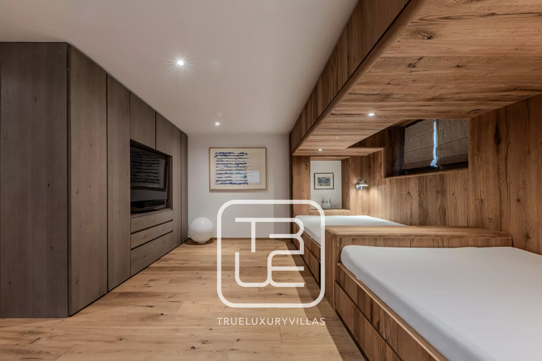 Schlafzimmer 6