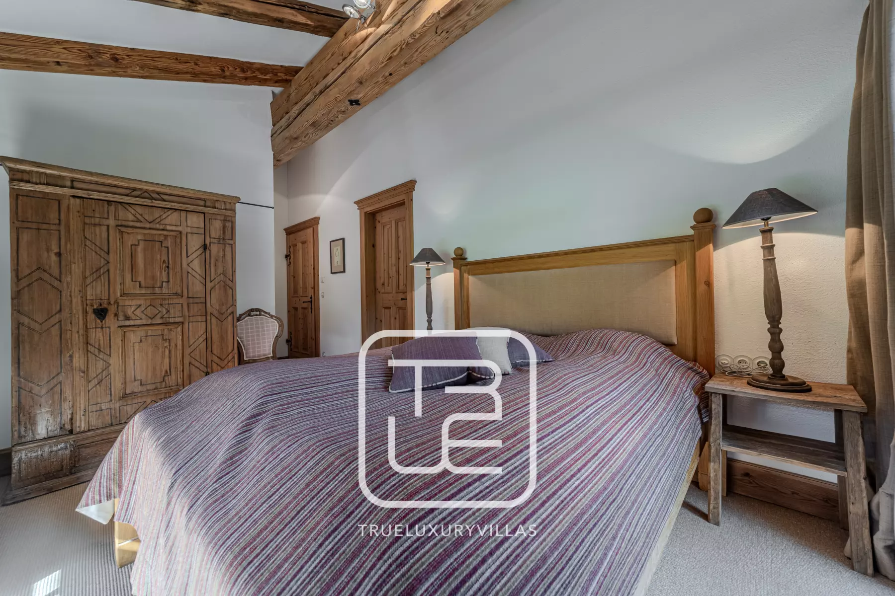 Schlafzimmer 4