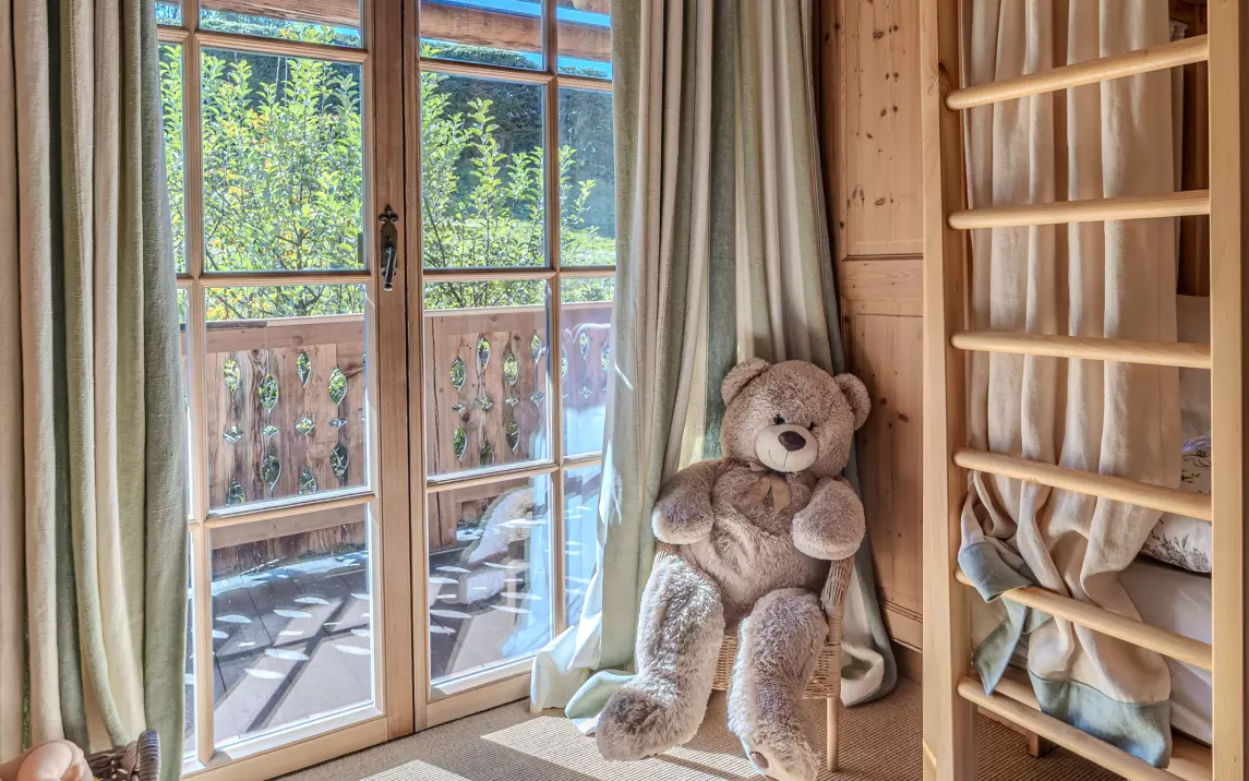 Schlafzimmer 5