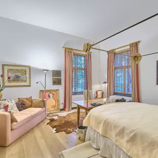 Schlafzimmer 1