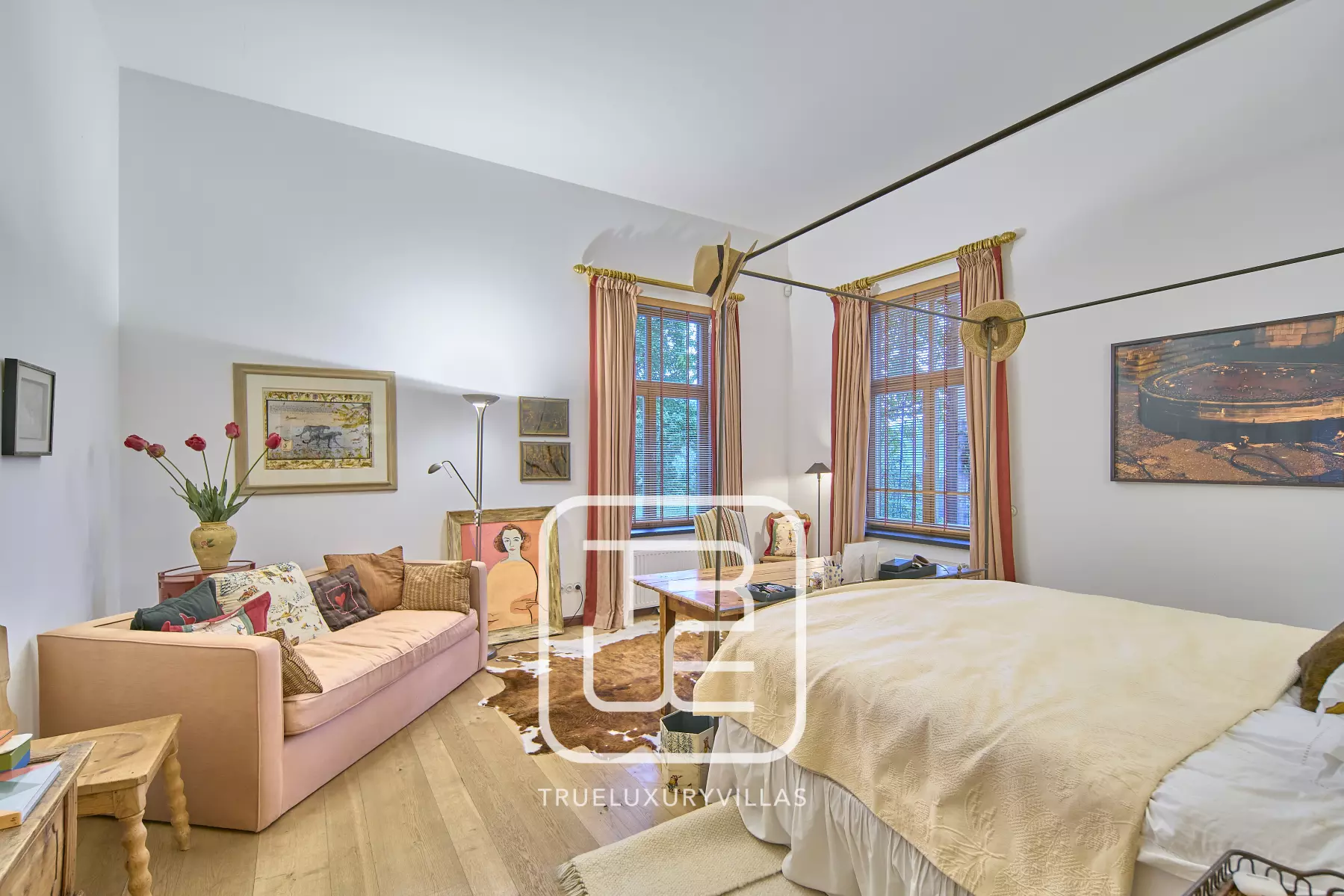 Schlafzimmer 1