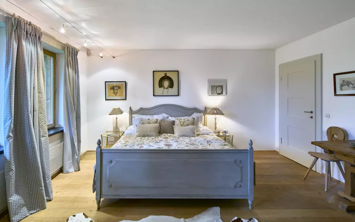 Schlafzimmer 4