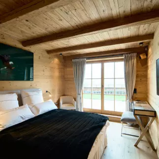Schlafzimmer 13