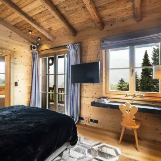 Schlafzimmer 11