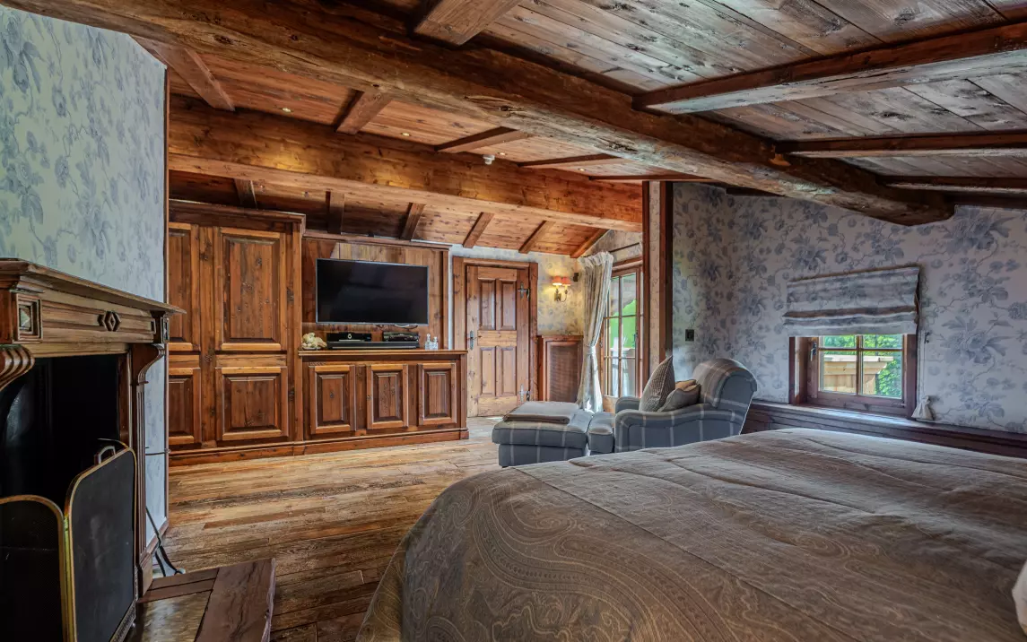 Schlafzimmer 1