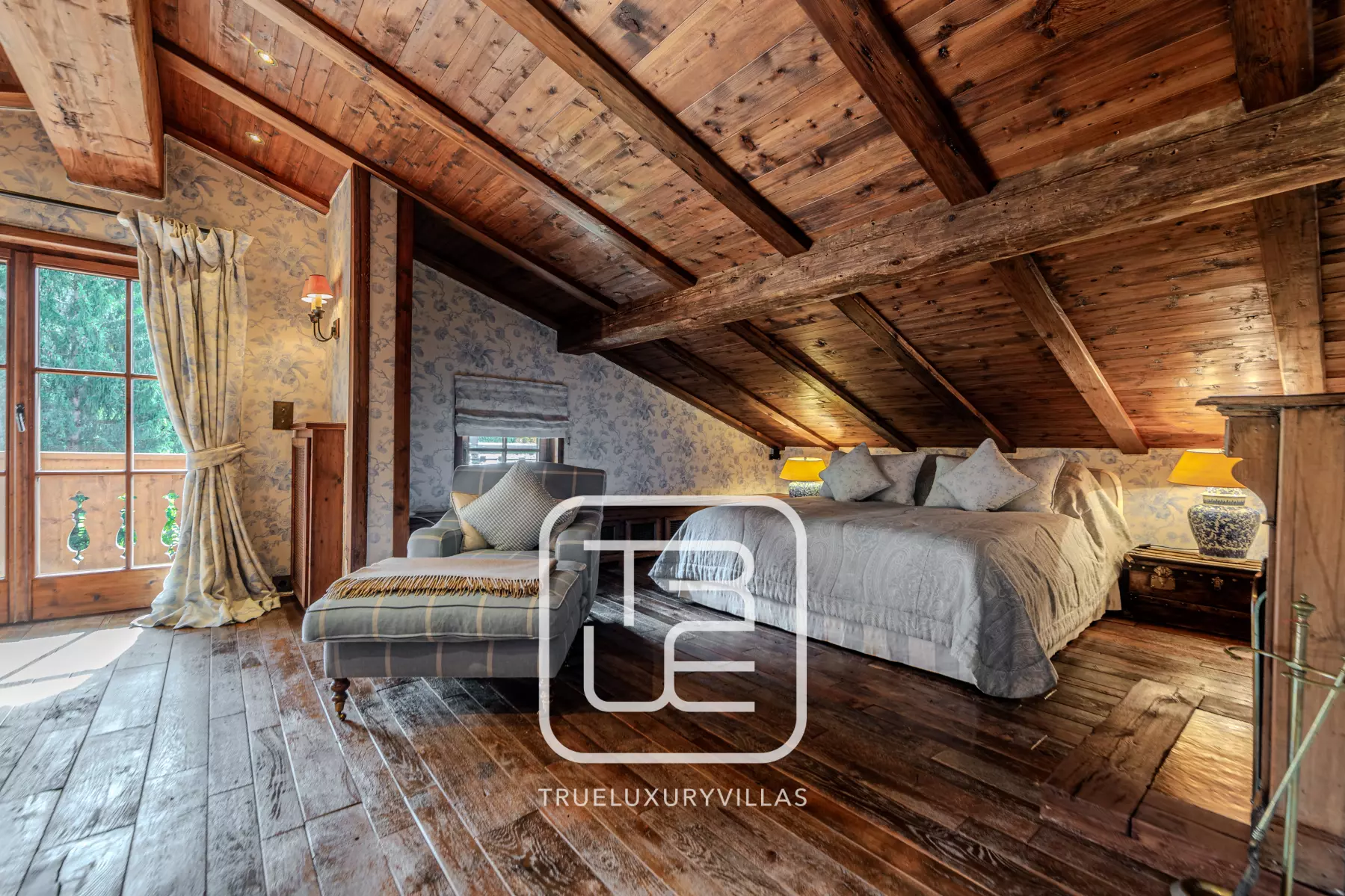 Schlafzimmer 1