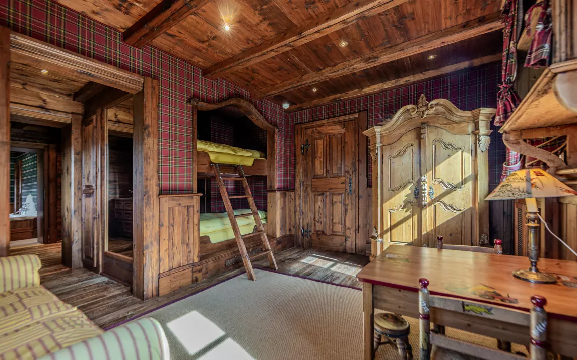 Schlafzimmer 4