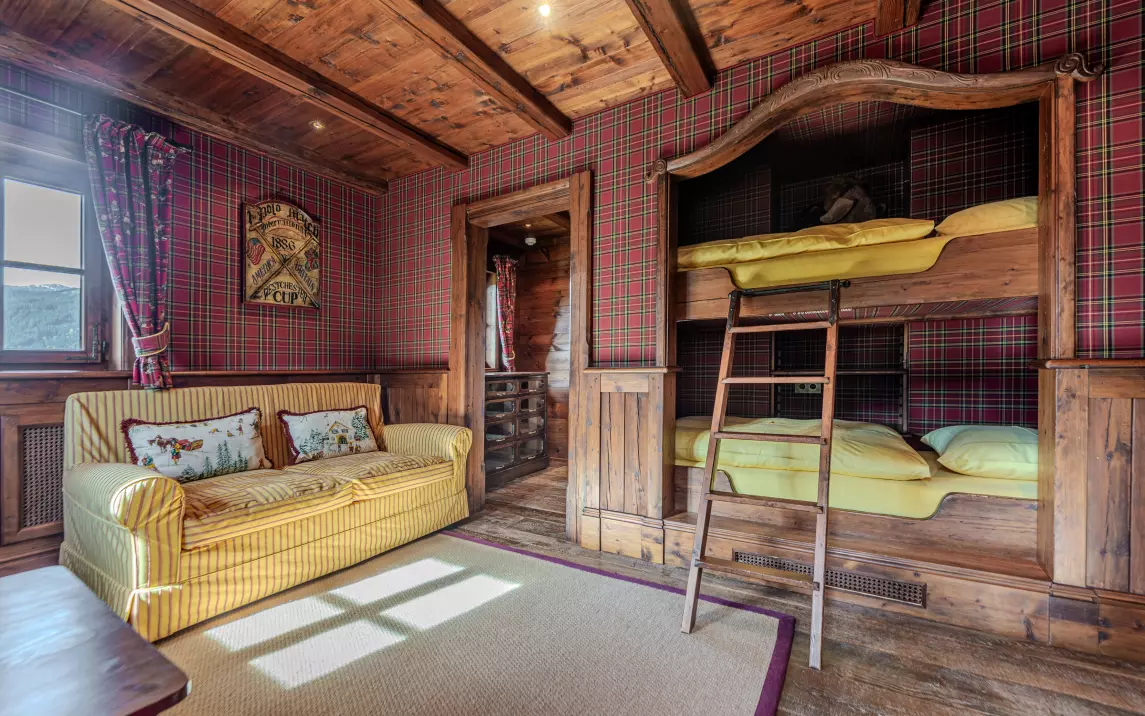 Schlafzimmer 4