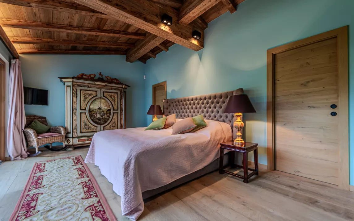 Schlafzimmer 5