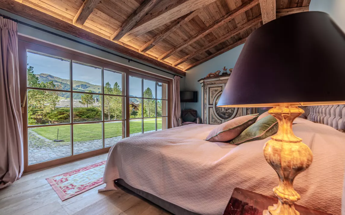 Schlafzimmer 5