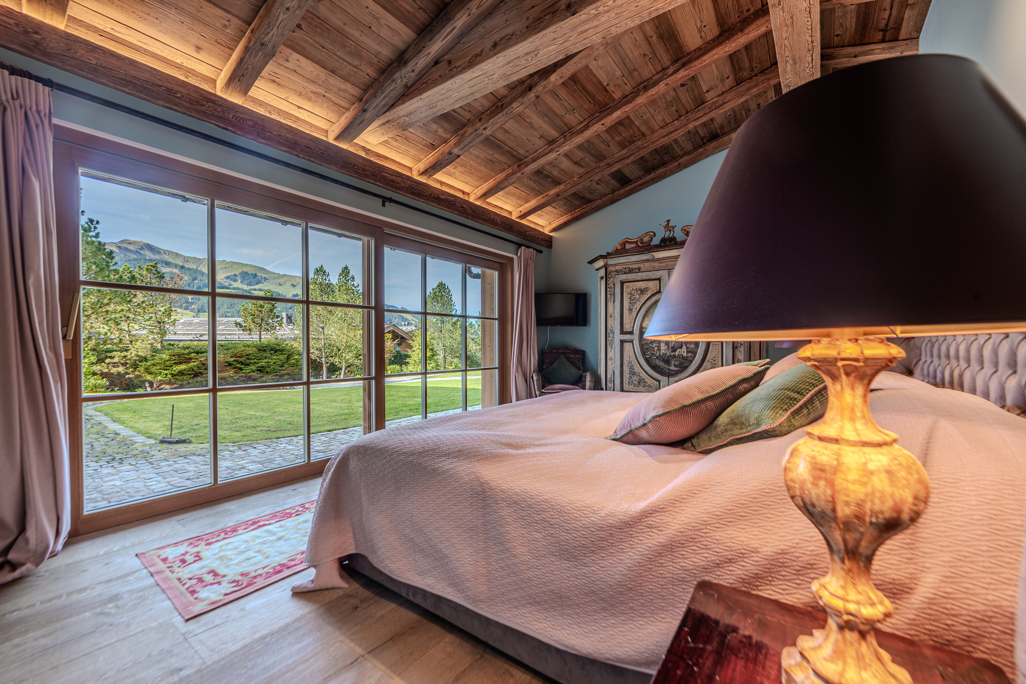 Schlafzimmer 5