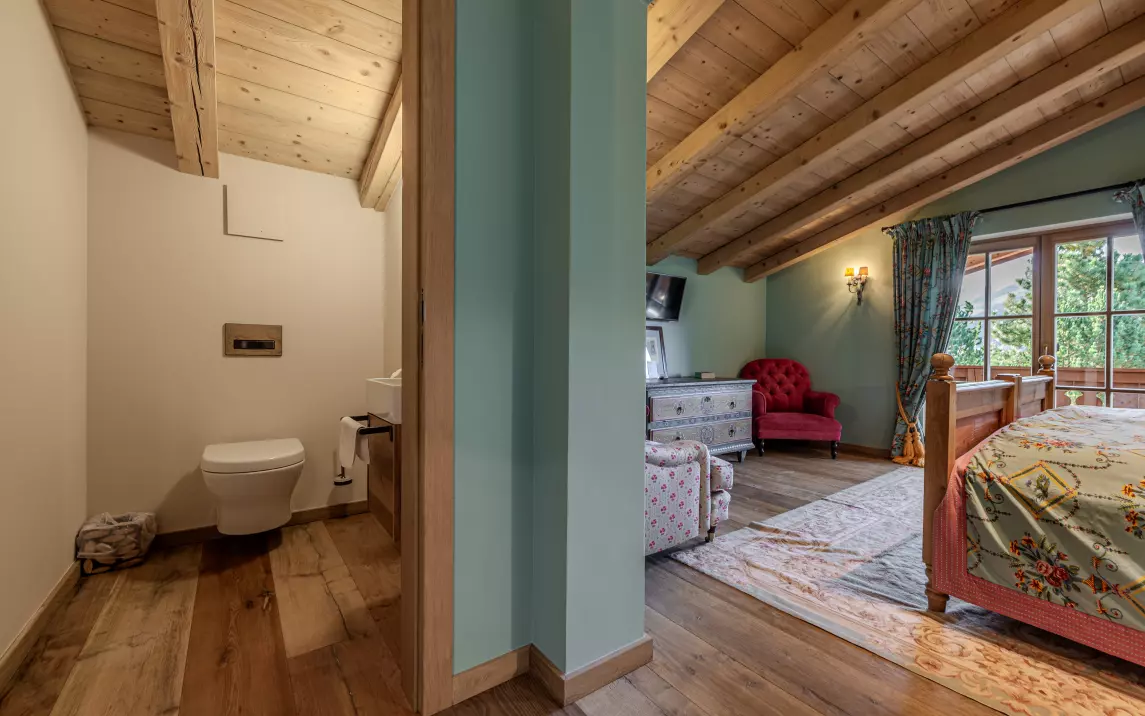 Schlafzimmer 6