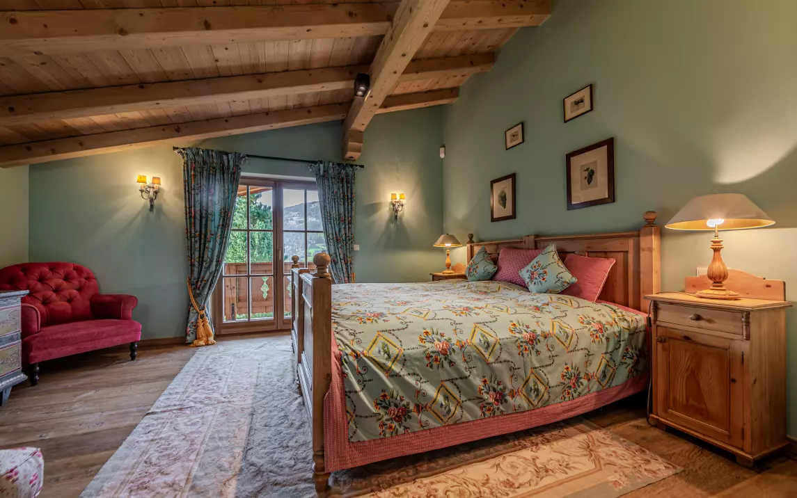 Schlafzimmer 6
