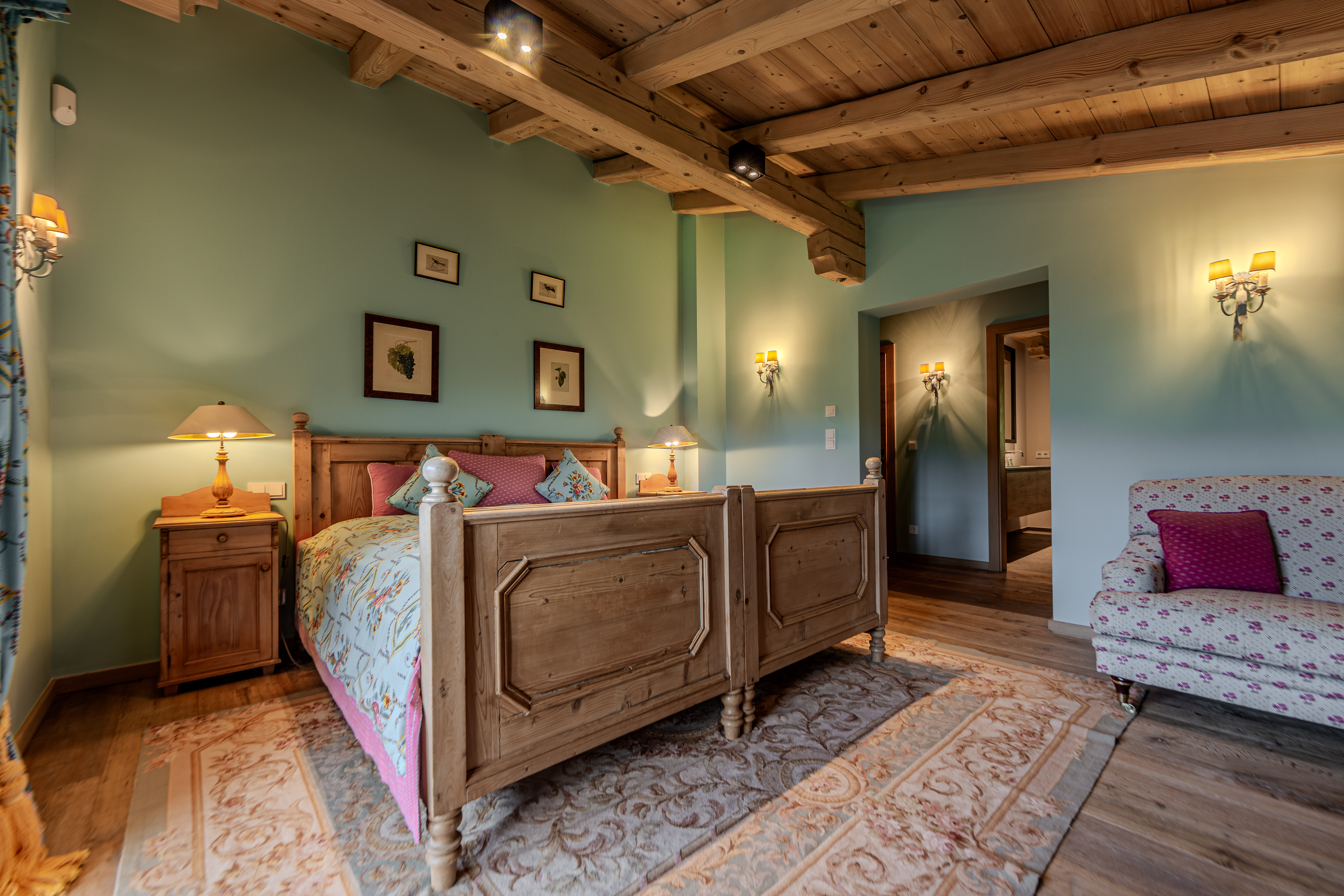 Schlafzimmer 6