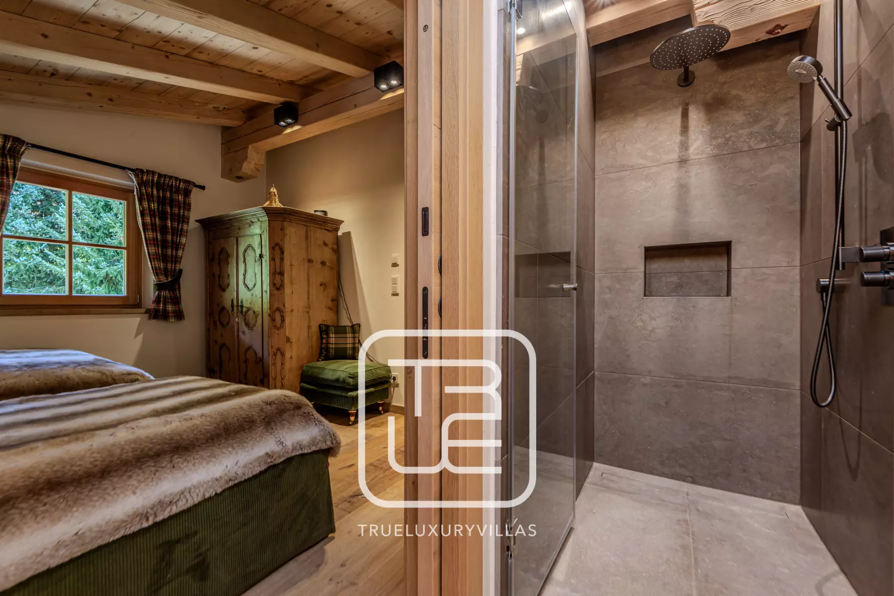 Schlafzimmer 8