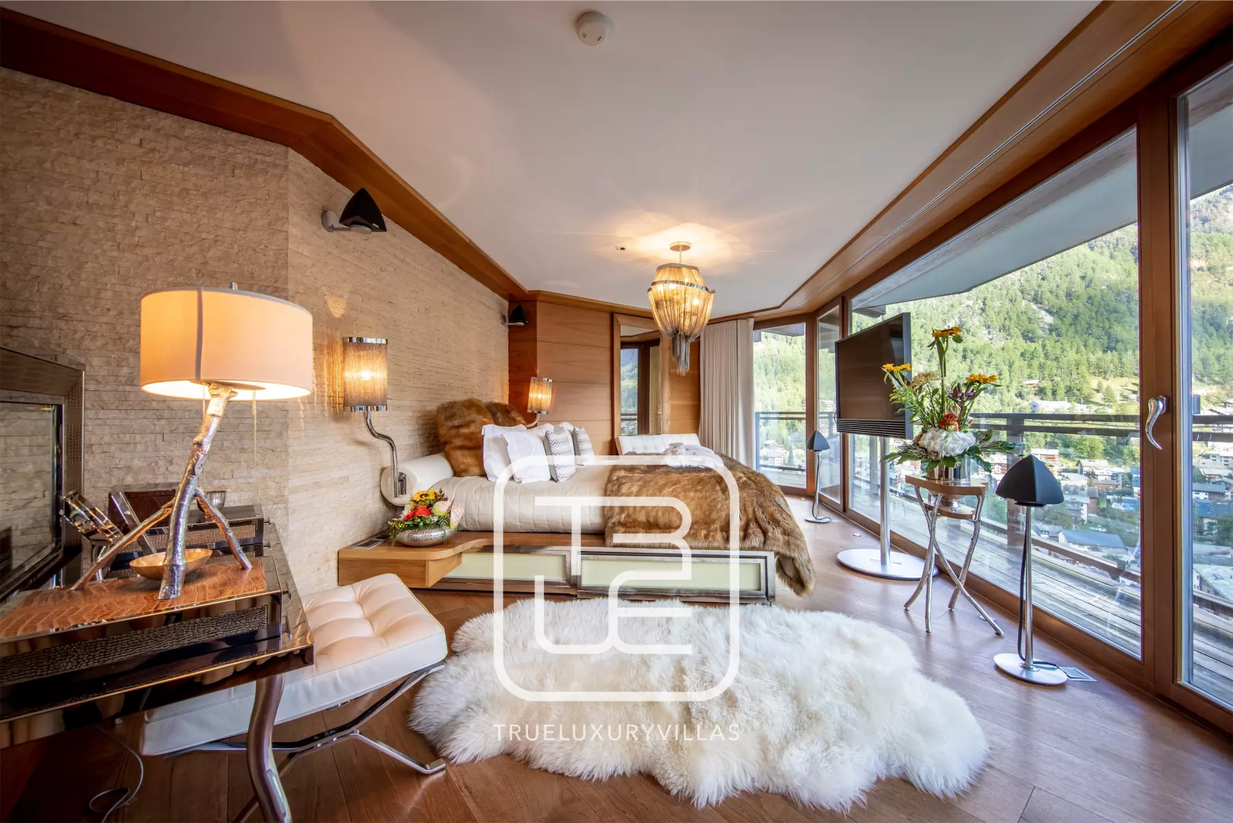 Schlafzimmer 1