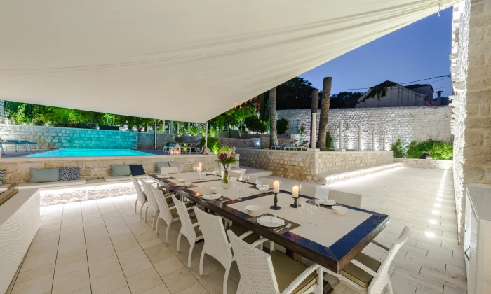 Villa Corina