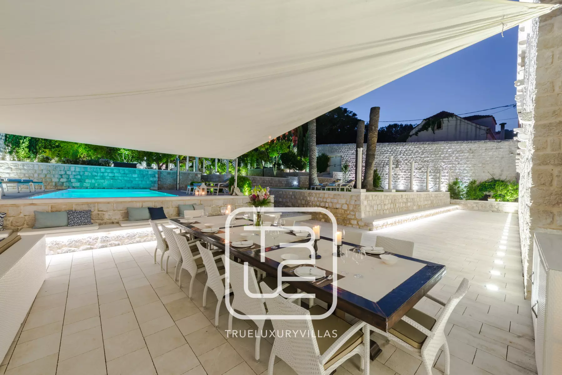 Villa Corina