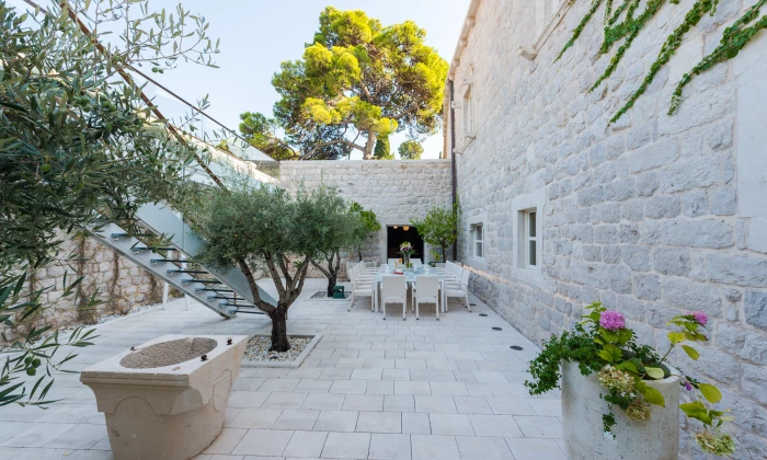 Villa Corina